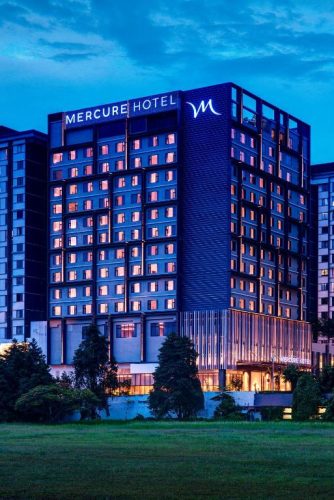 Mercure*4