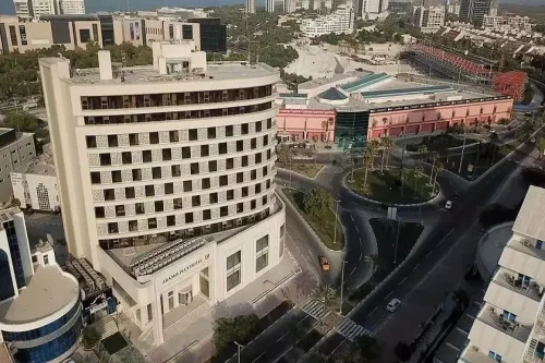 آرامیس پلاس 5*